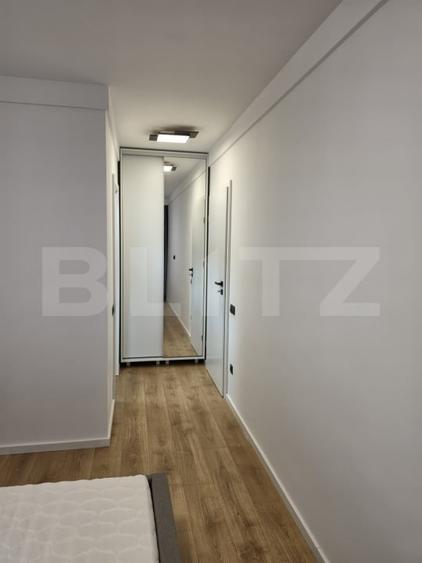 Apartament cu 3 camere semidecomandat, mobilat în Zorilor