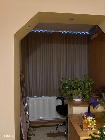 Garsonieră decomandată în Noua