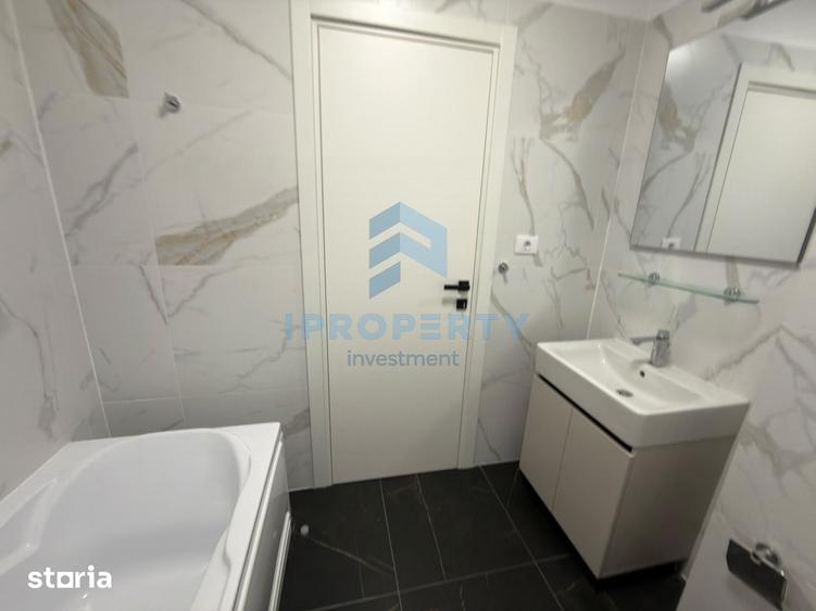 Apartament cu 3 camere decomandat în Sisești