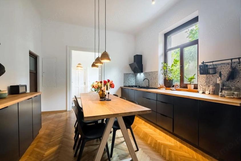 Apartament cu 3 camere semidecomandat în Grădina Icoanei