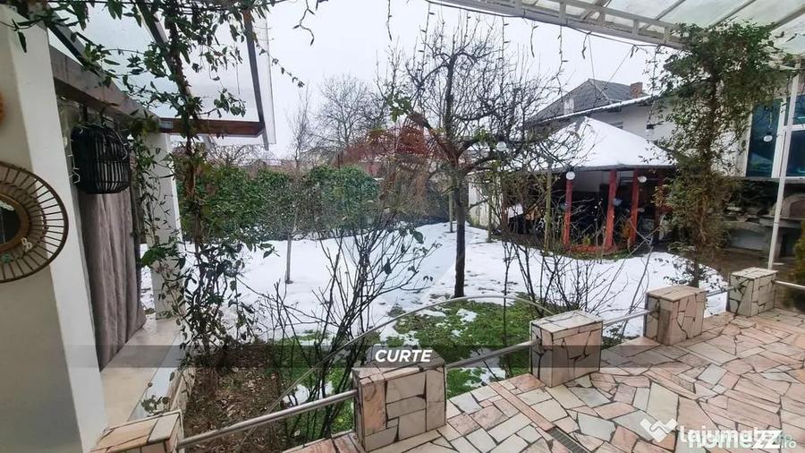 Casă cu 10 camere cu Teren 750 Mp în Central