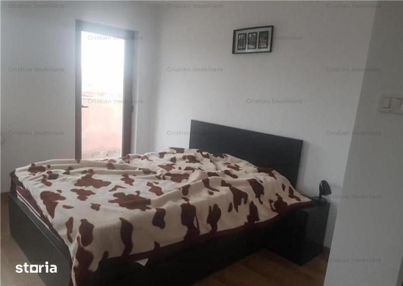 Casă cu 5 camere cu Teren 600 Mp în Cazasu