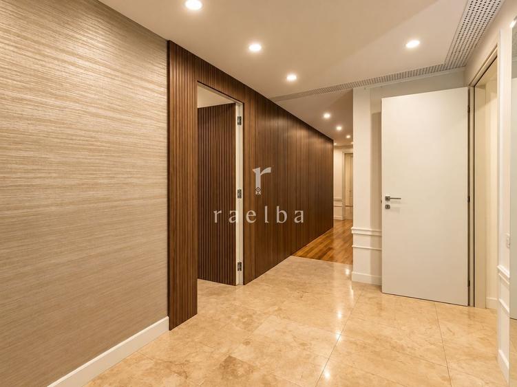 Apartament cu 4 camere decomandat, mobilat în Dorobanți