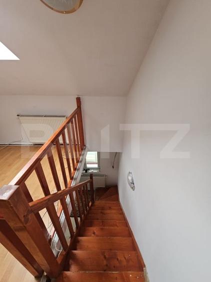 Apartament cu 2 camere semidecomandat, mobilat în Nicolina