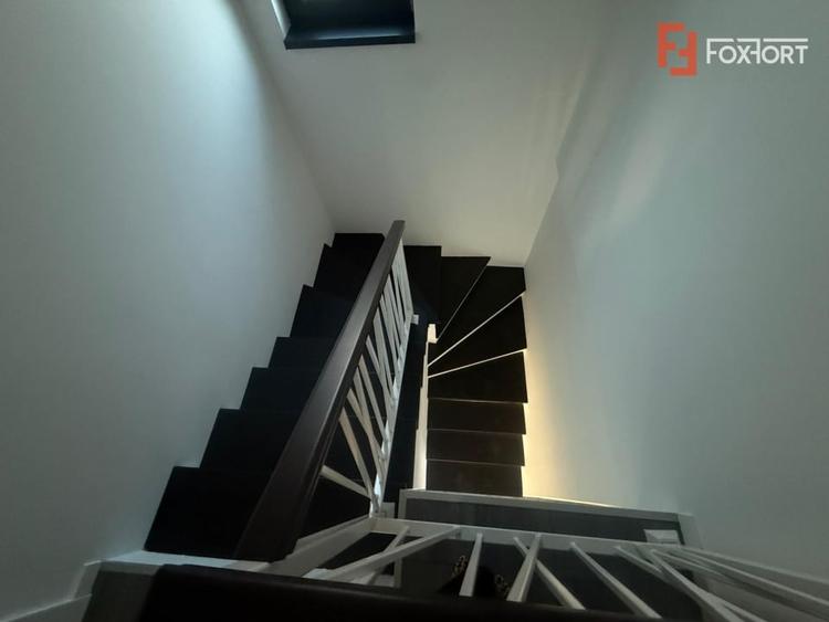 Duplex cu 5 camere cu Teren 300 Mp în Chișoda