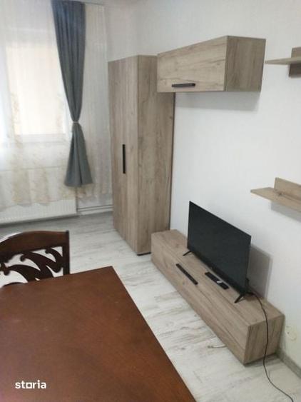 Inchiriez ap 3 camere - 4