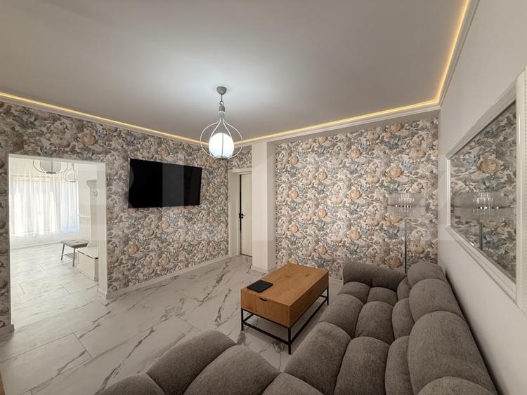 Duplex cu 6 camere cu Canalizare în Romanești