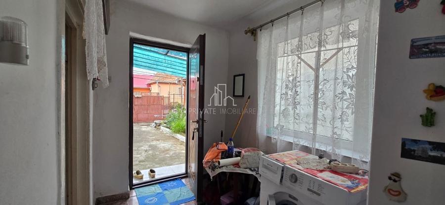 Casă individuală cu 3 camere cu Canalizare în Albești
