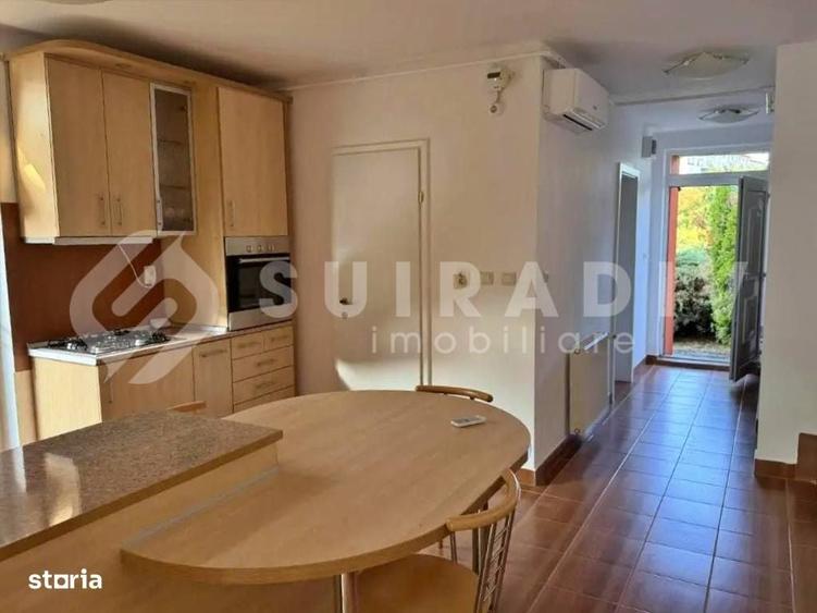 Casă cu 4 camere cu Teren 250 Mp în Bună Ziua