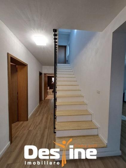 Casă individuală cu 4 camere cu Canalizare în Miroslava
