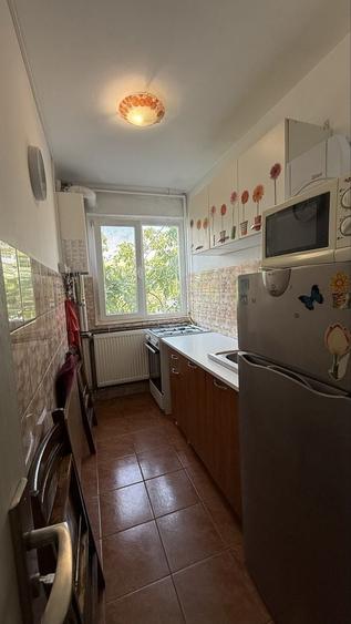Garsonieră decomandată în Central