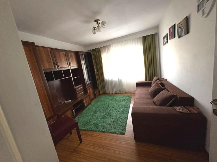 Apartament cu 3 camere decomandat în Nord