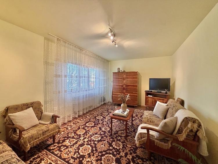 Apartament cu 2 camere decomandat, mobilat în Aradului