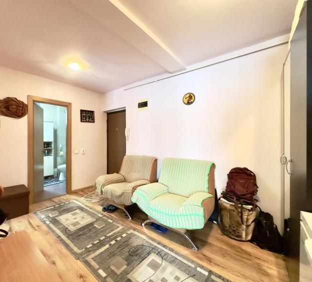Apartament cu 2 camere decomandat în Florești