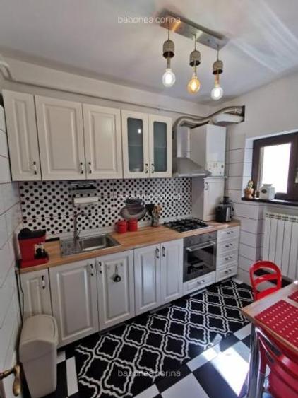 Apartament cu 2 camere decomandat, mobilat în Victoriei