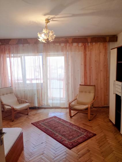 Garsonieră în Lunei