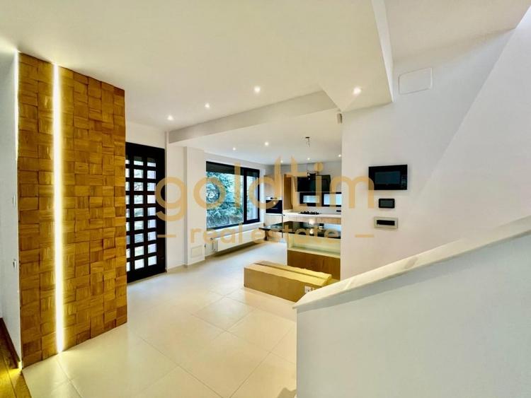 CASA INDIVIDUALA/SUPERBA/PIPERA/EROU IANCU NICOLAE/PISCINA/CURTE GENEROASA - 5