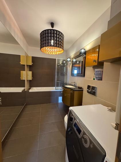 Apartament cu 3 camere decomandat în Zorilor