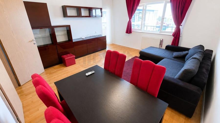 Apartament cu 3 camere semidecomandat, mobilat în Lacul Tei