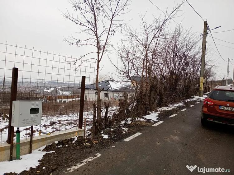 Teren de 1490 mp, în Secuia