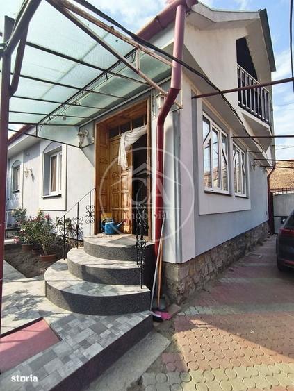 Casă cu 3 camere în Central