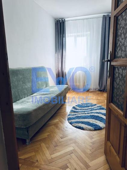 Apartament cu 3 camere decomandat în Gară