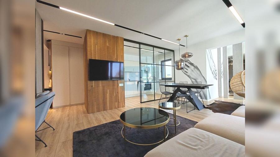 Apartament cu 2 camere semidecomandat, mobilat în Sopor
