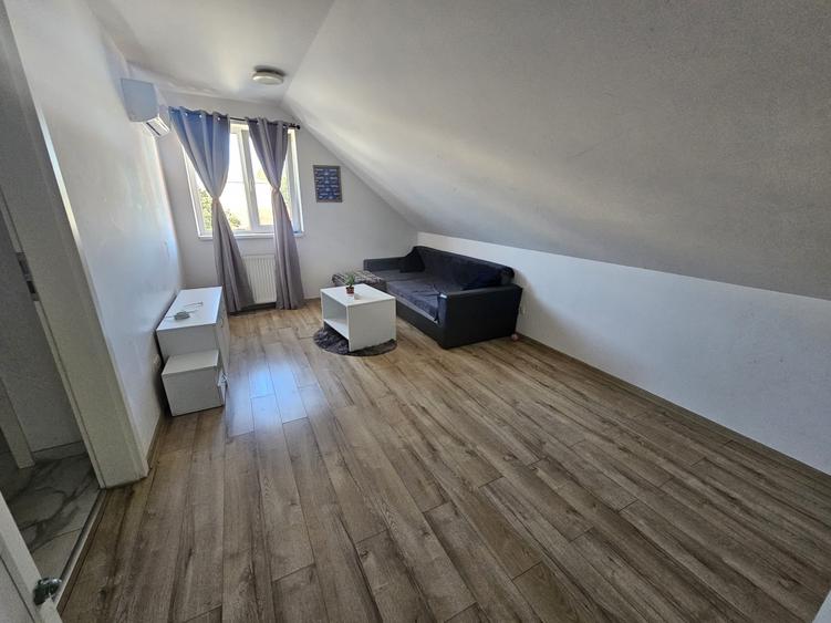 Apartament cu 2 camere decomandat în Complex Studențesc