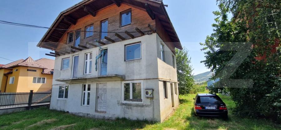 Casă individuală cu 5 camere cu Canalizare în Unirea