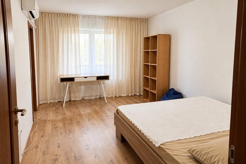 Garsonieră decomandată în Plopilor