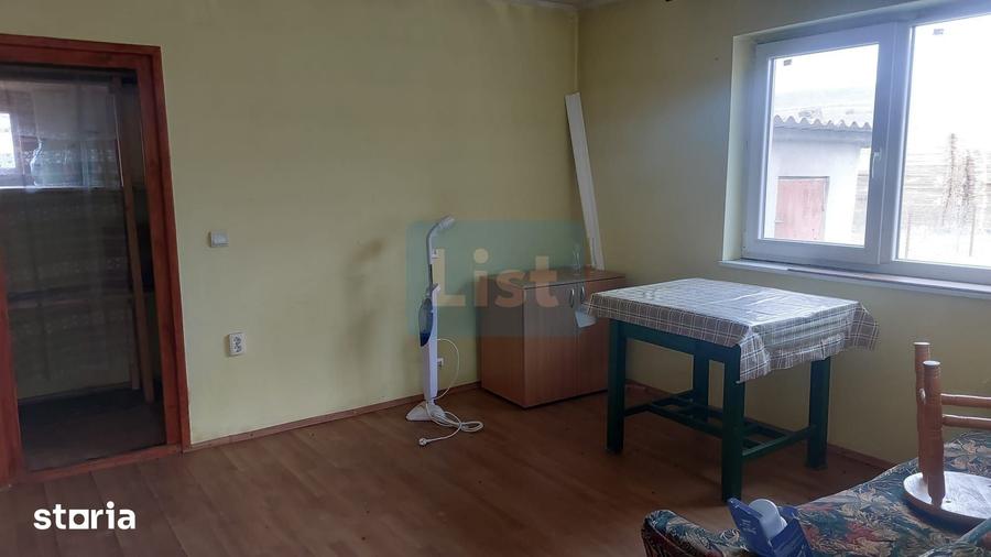 Casă cu 3 camere cu Teren 2841 Mp în Mărgău