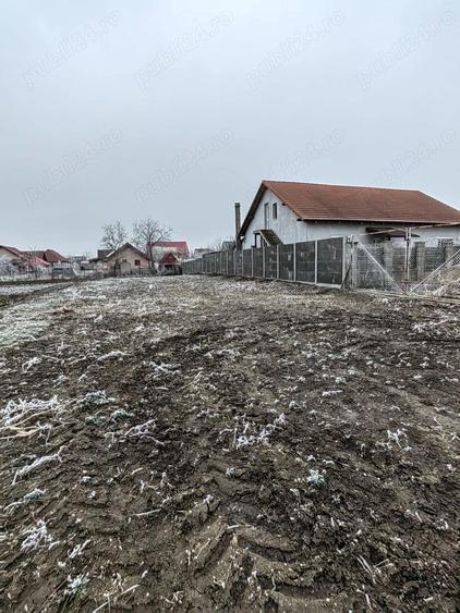Teren de 474 mp, în Sânmihaiu Român