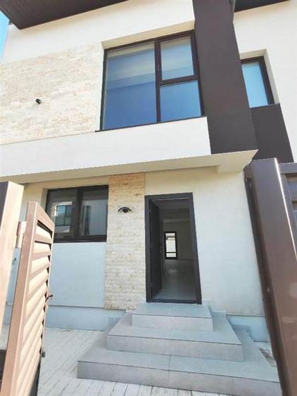 Casă cu 4 camere cu Teren 235 Mp în Prelungirea Ghencea