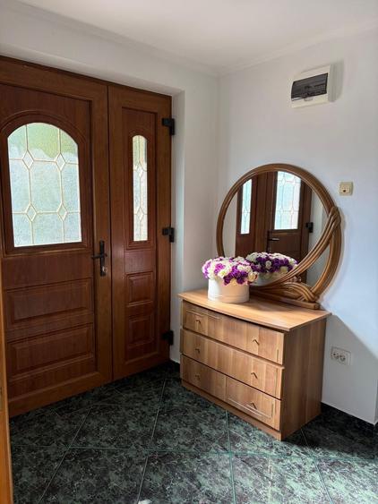 Casă cu 2 camere în Ipotești