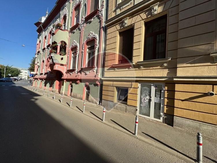 Spațiu comercial, de 73 mp, în Central