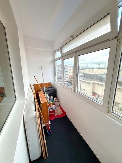 Apartament cu 3 camere decomandat, mobilat în Ultracentral