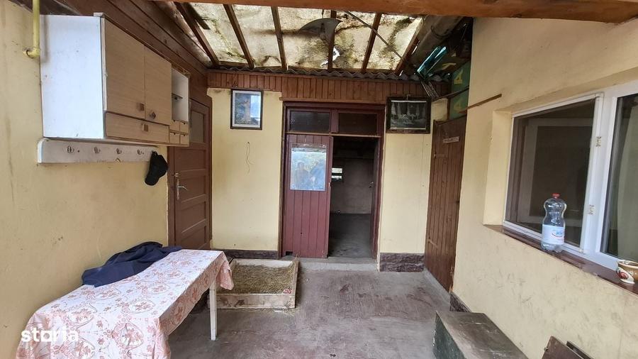 Casă cu 2 camere cu Teren 367 Mp în Central