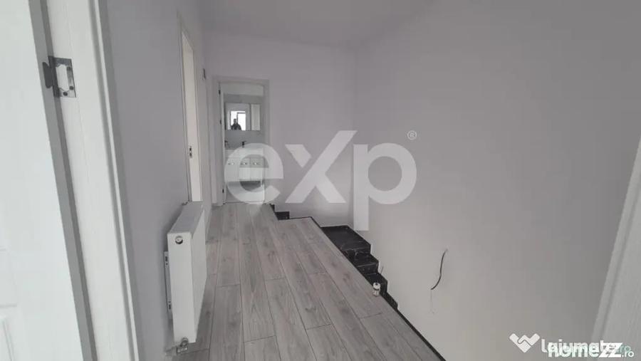 Casă cu 4 camere cu Teren 250 Mp în Trivale