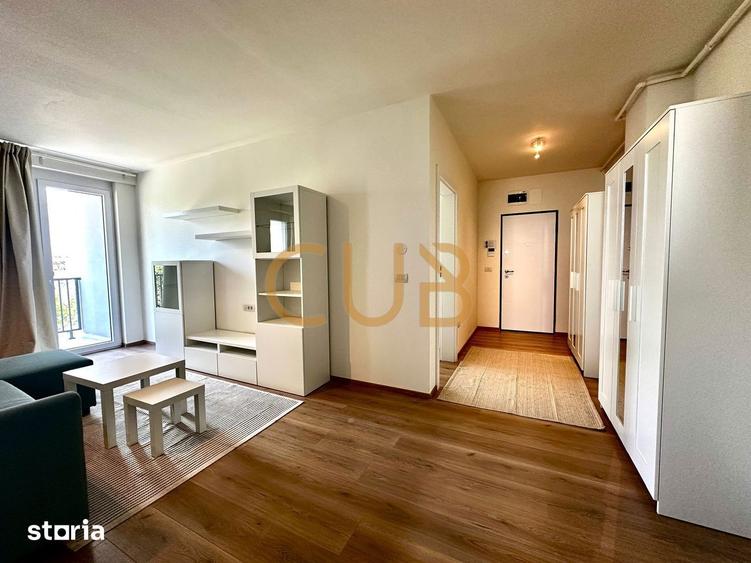 Apartament cu 2 camere, mobilat în Est