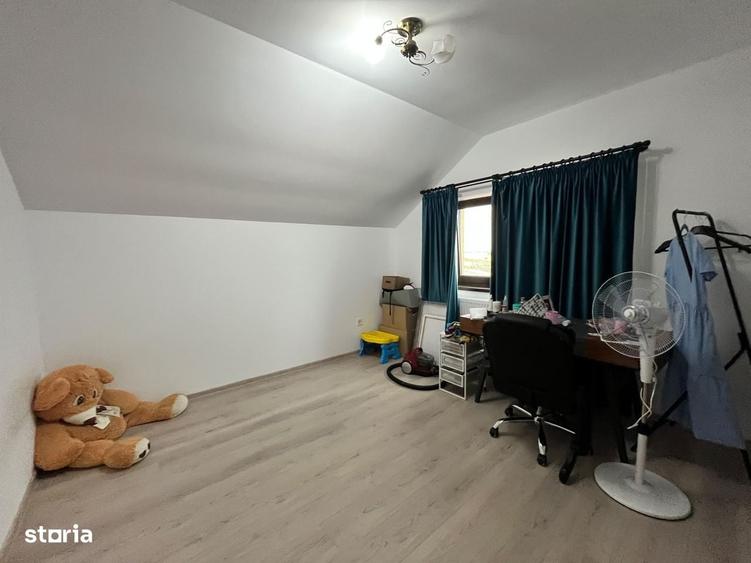 Casă cu 4 camere în Miroslava