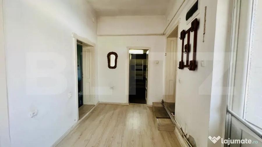 Casa de vanzare 96 mp, 3 camere - 8