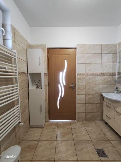 Casă cu 4 camere cu Teren 560 Mp în Joița