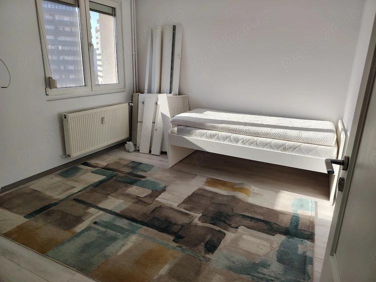 Apartament cu 3 camere semidecomandat în Liviu Rebreanu