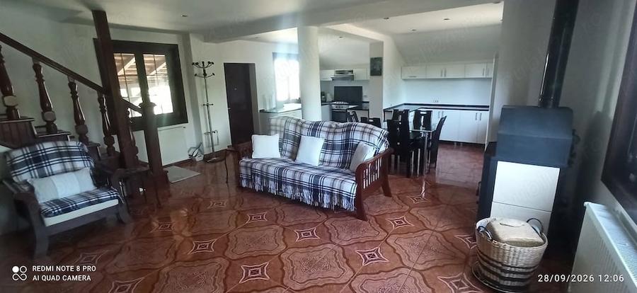 Casă cu Teren 2259 Mp în Ghioroc
