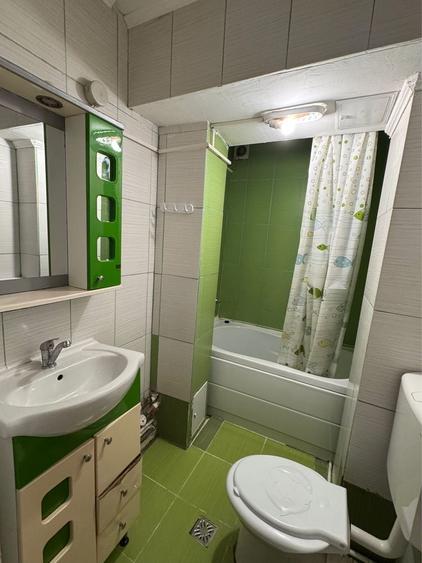 Apartament cu 2 camere nedecomandat în Trivale