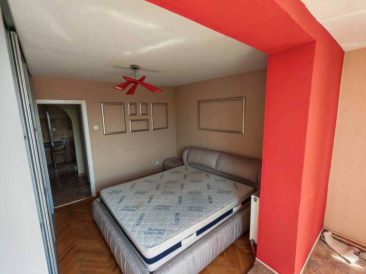 Apartament cu 2 camere decomandat în Exterior Vest