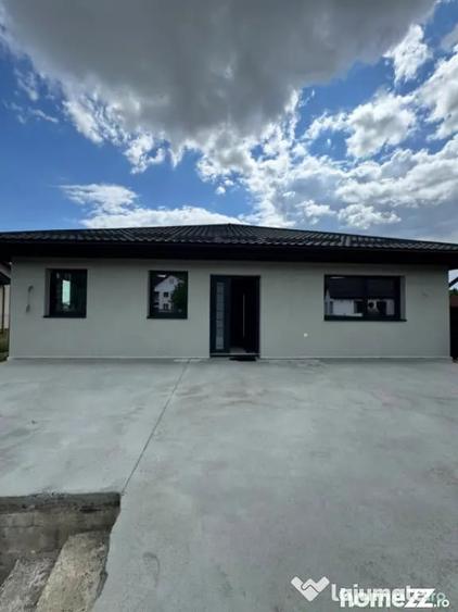 Casă cu 3 camere cu Teren 1200 Mp în Tăuții-Măgherăuș