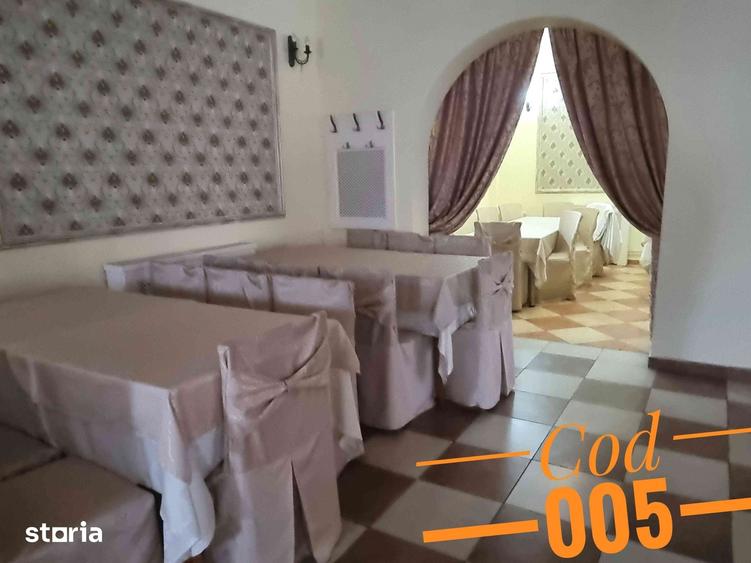 Casă cu 7 camere cu Teren 199 Mp în Central