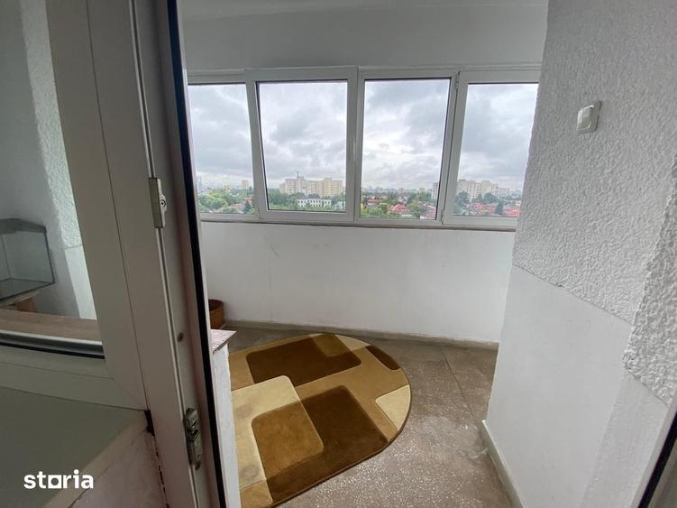 Apartament cu 4 camere decomandat în Pantelimon