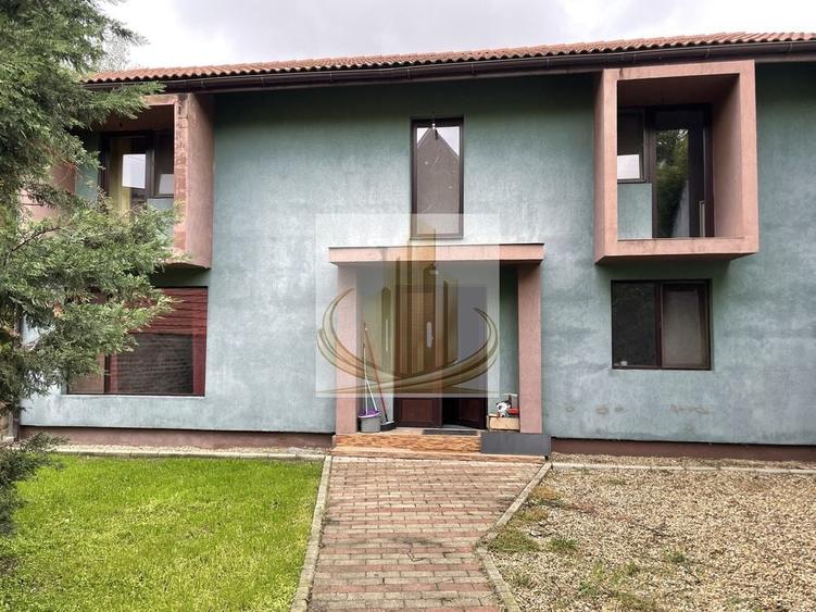 Casă individuală cu 3 camere cu Canalizare în Girocului